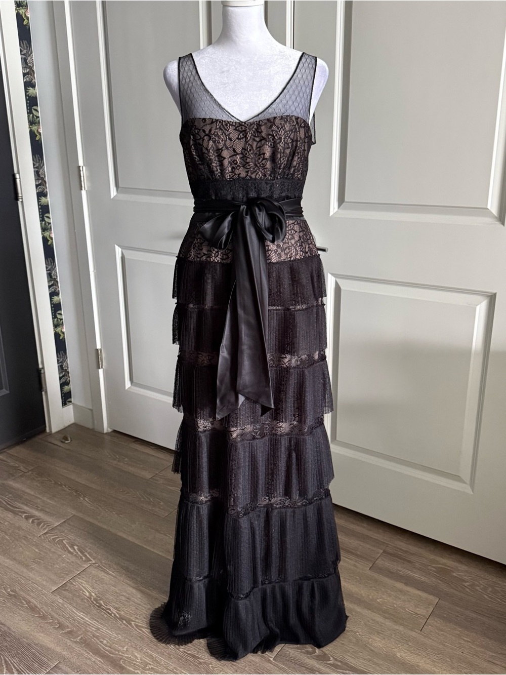 BCBGMaxAzria Black Tiered Lace Formal Maxi Gown with Silk Trim Size 10